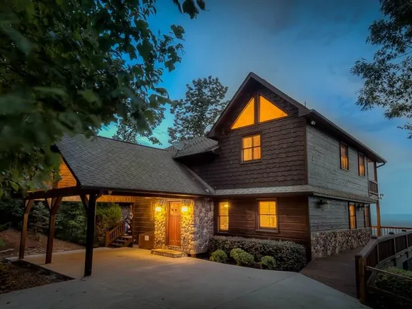 173 Sunrock Mountain Trl, Blue Ridge, GA 30513