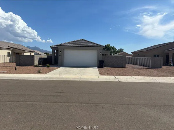 3306 E Farm Crest Avenue, Kingman, AZ 86409