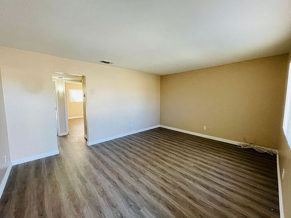 2nd image of 2253 San Bernardo Ave