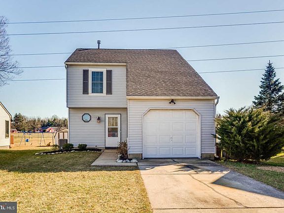 2nd image of 546 Cormorant Dr