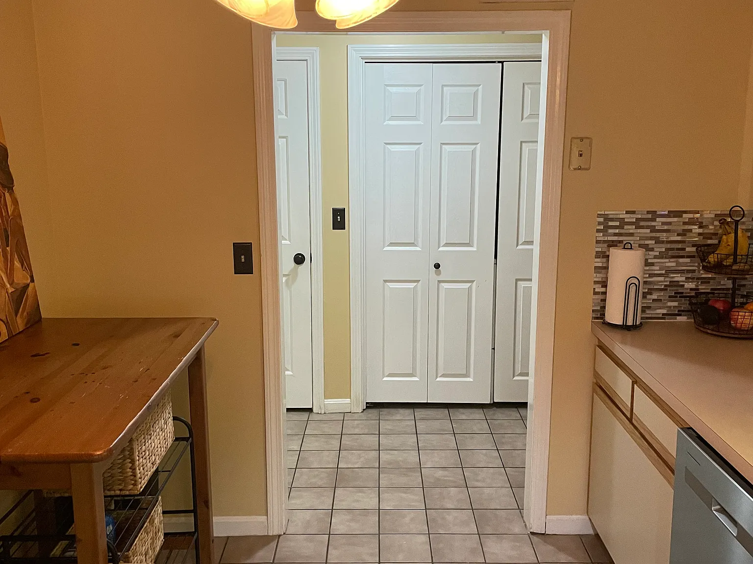 2 bed, 970 sqft, $2,400 — Photo 3