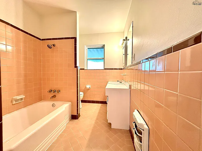 4300 Phillips Dr — Photo 16