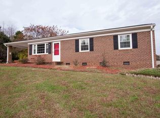 1504 Buxton Rd, Greensboro, NC 27406