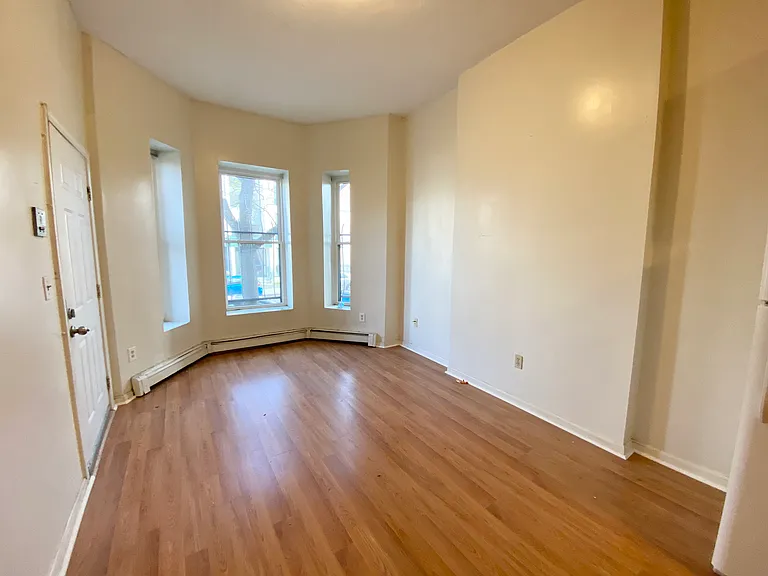 96 Hammond St #3 — Photo 15