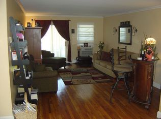 5204 Wilshire Ln, Oakdale, NY 11769