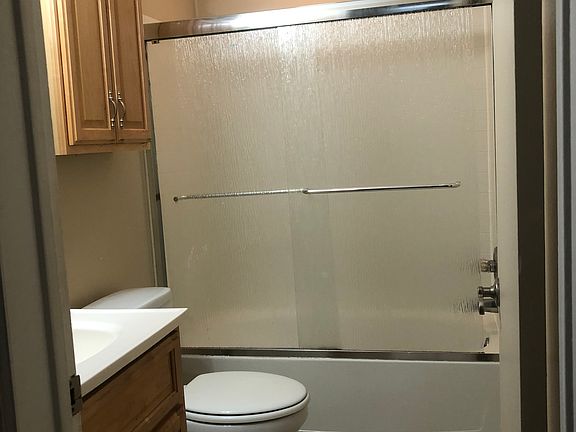 3rd image of 13479 Superior St