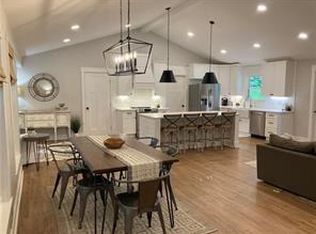 920 Jones Rd, Roswell, GA 30075