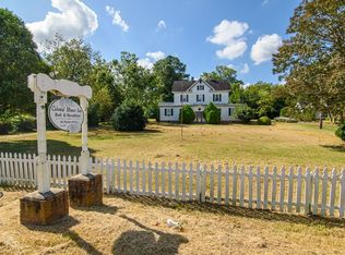 84 Market St, Onancock, VA 23417