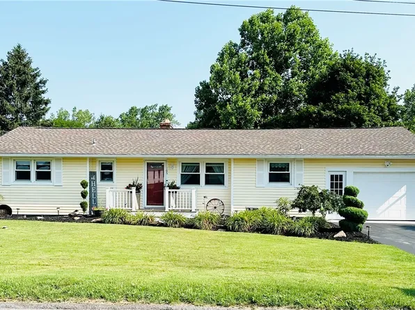 105 Dickerson Dr S, Camillus, NY 13031
