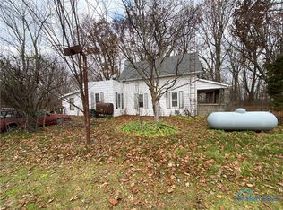 1160 S Yondota Rd, Curtice, OH 43412