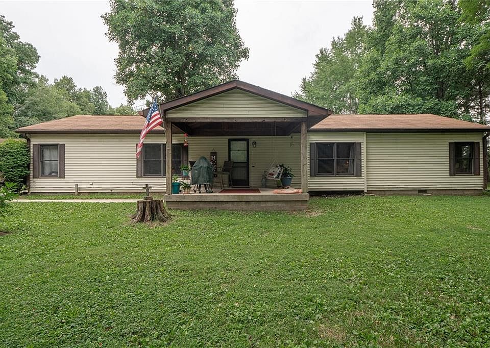 1st image of 972 S County Road 525 W