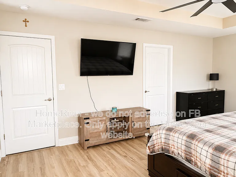 1879 Bay Pine Cir — Photo 38