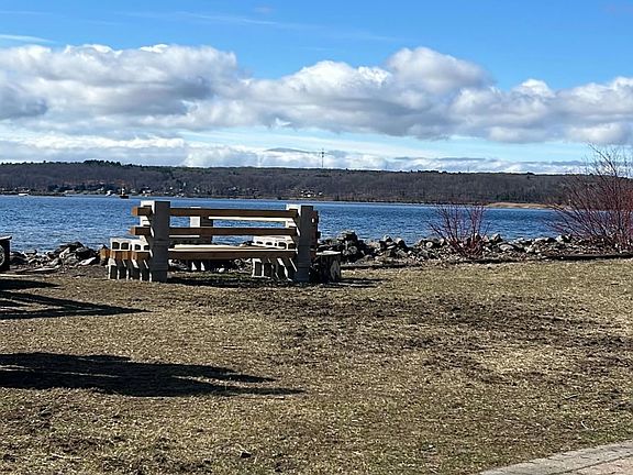 4th image of 9 Bow Rd