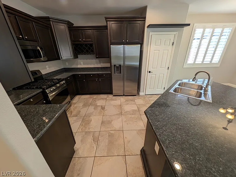 10422 Hickory Bark Rd — Photo 8