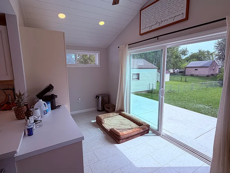 345 N Ellicott St — Photo 5