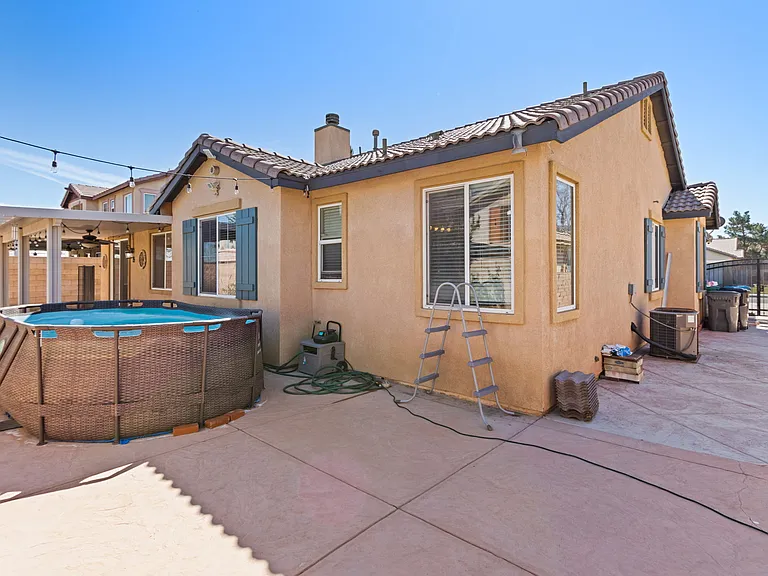 5909 Viking Way — Photo 23