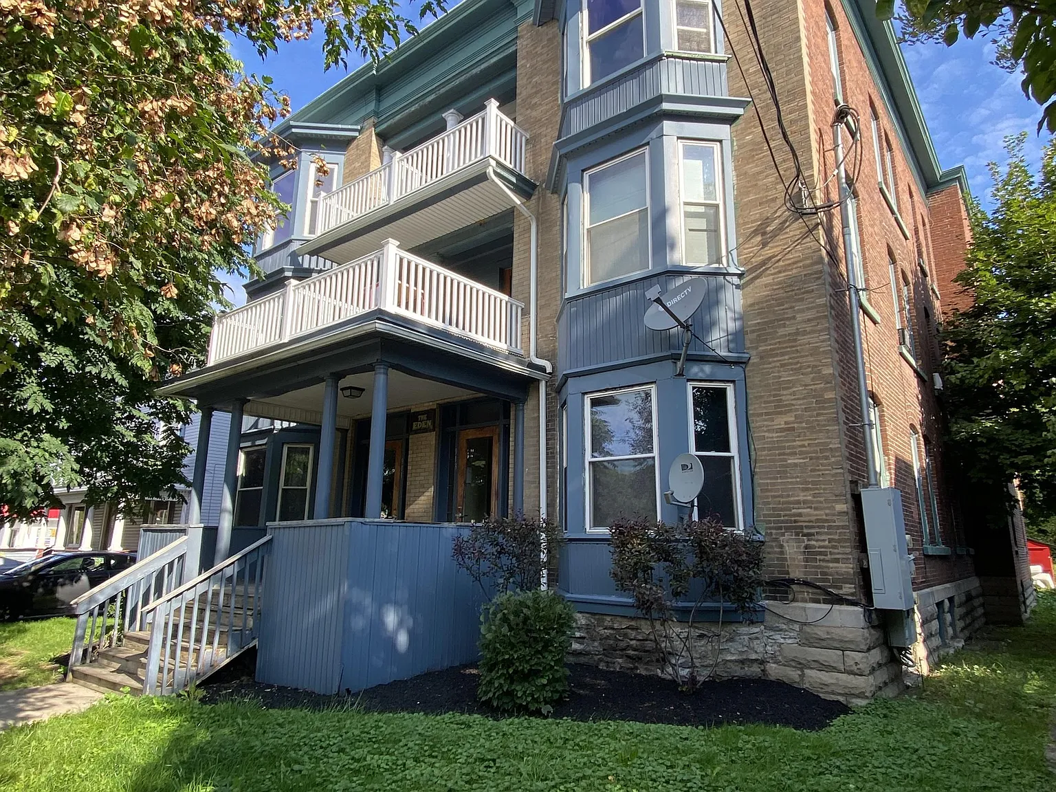 911 State Street — Photo 1