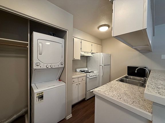 4th image of 2120 N Old Manor Rd APT 202