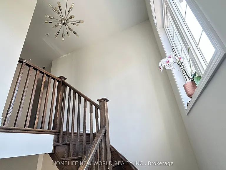 46 Major Cres — Photo 20