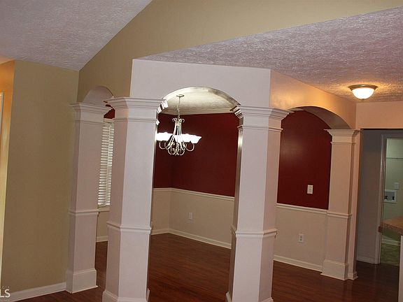 5th image of 32 Cabaniss Farms Dr
