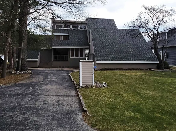 4736 Keswick Ct, Gladwin, MI 48624