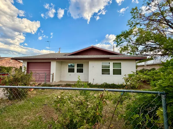 825 La Luz Dr, Belen, NM 87002