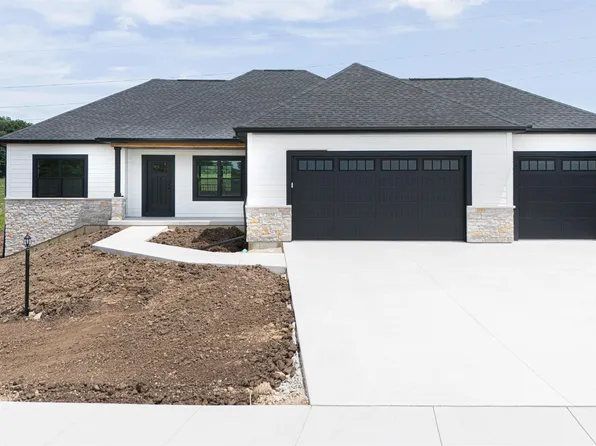 2050 Arbor Rdg, Janesville, WI 53548