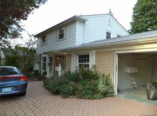 1308 N Evangeline St, Dearborn Heights, MI 48127