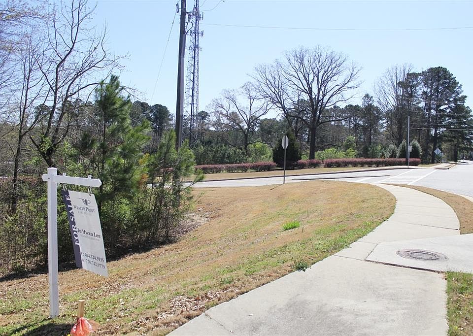 1st image of 2035 Azalea Dr
