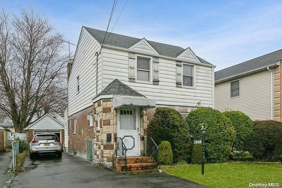 1st image of 1040 N 5th Street