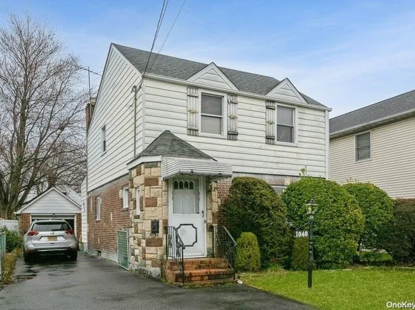 1040 N 5th Street, New Hyde Park, NY 11040