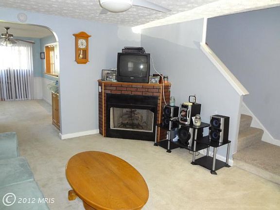 5th image of 1019 Rockhill Ave