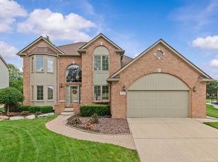 49638 Streamwood Dr, Macomb, MI