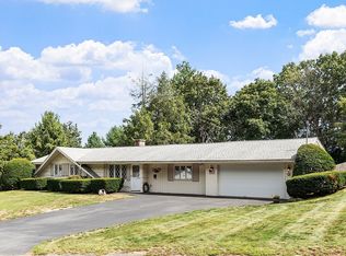 11 Parlee Rd, Chelmsford, MA 01824