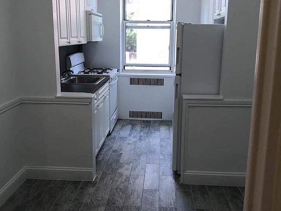 5th image of 7238 113th St APT 3D