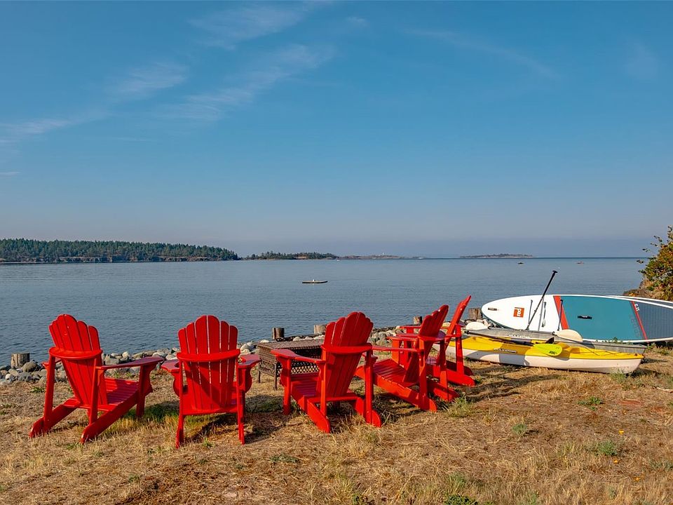 1st image of 7902 Lantzville Rd