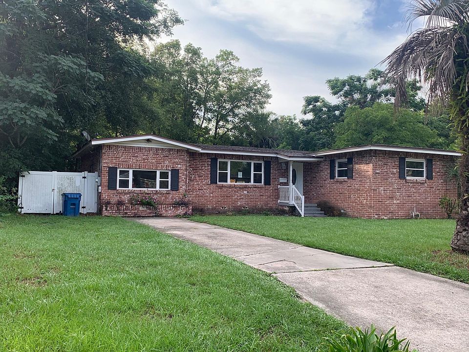 1st image of 3219 De Carlo Ln