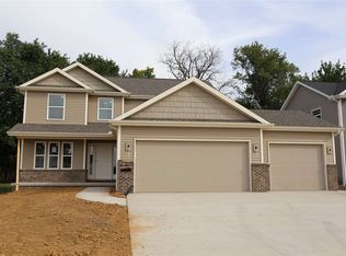 6207 Clairemont Ct, Edwards, IL 61528