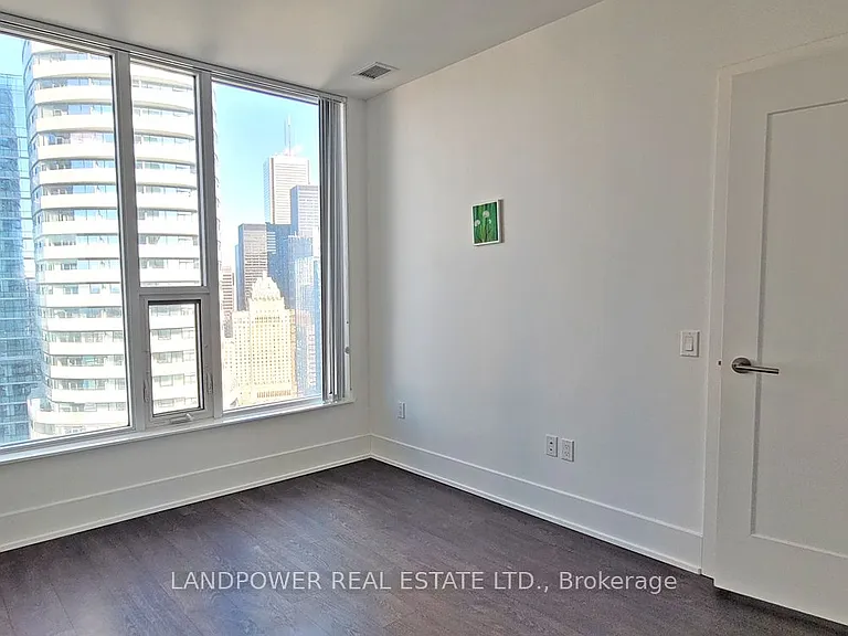 10 York St #3802 — Photo 21