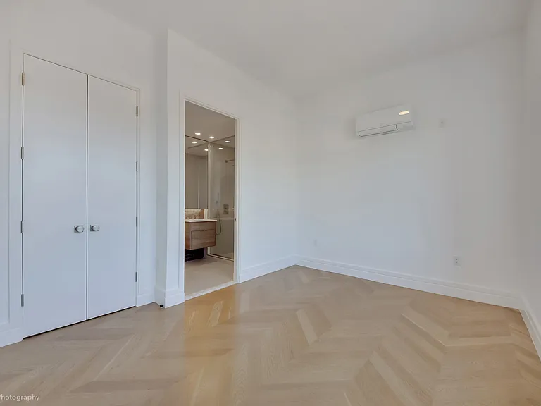 370 Lenox Ave #Penthouse 4 — Photo 6