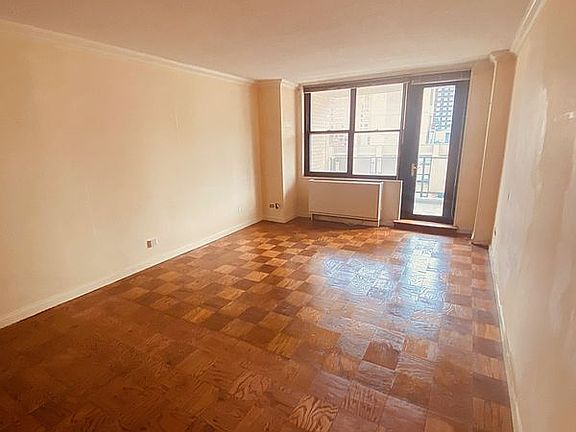2nd image of 301 E 87th St APT 21A