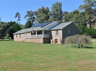 8 Big Sky Dr, Leicester, NC 28748