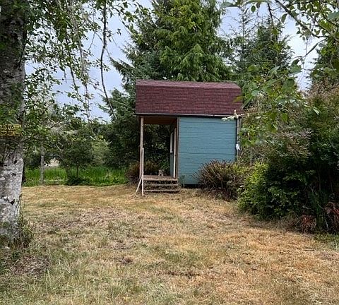 5th image of 647 Olallie Circle SE