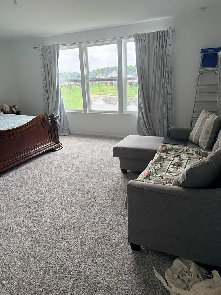 5 bed, 2.5 bath, 3200 sqft, $5,000 — Photo 1