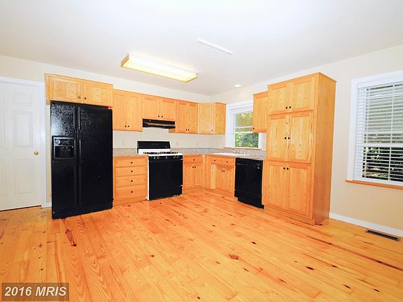 BRAND NEW GRANITE counters!
