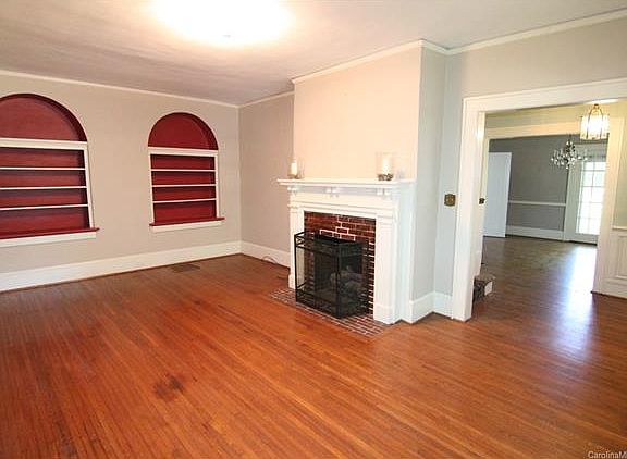 4th image of 709 Carolina Ave