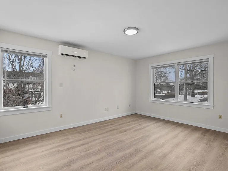 174 E Lake Blvd #R2 — Photo 7