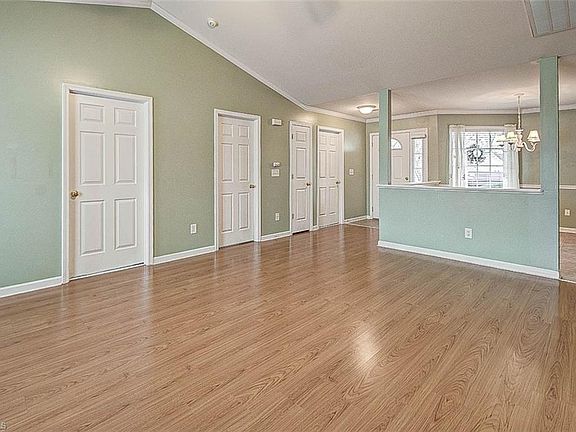 5th image of 1344 Bayswater Dr