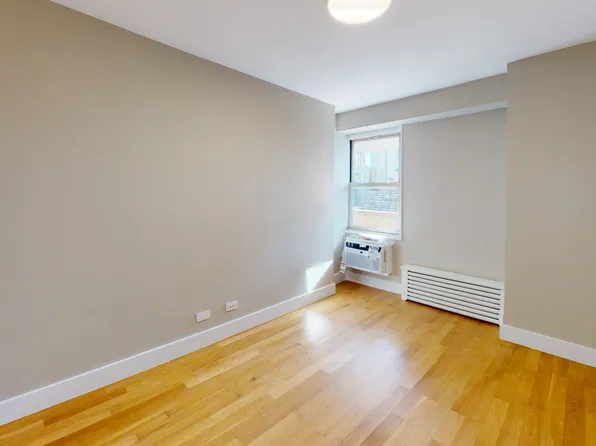 310 Greenwich Street image 7 of 9