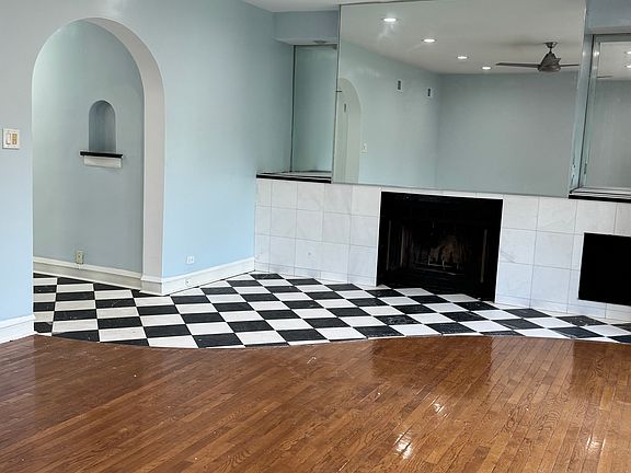 5th image of 2051 W Fargo Ave APT 3